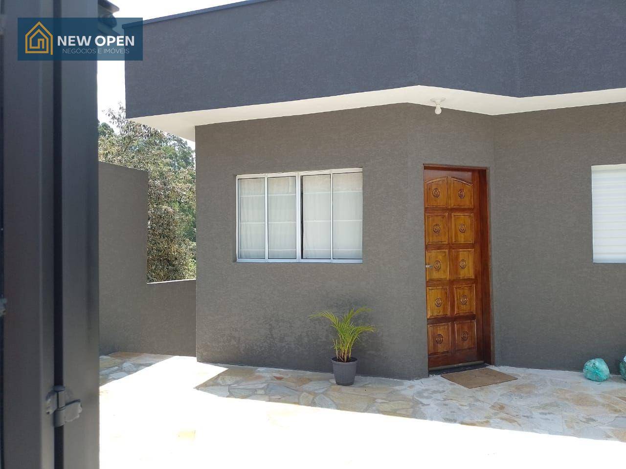 Casa à venda com 2 quartos, 100m² - Foto 3