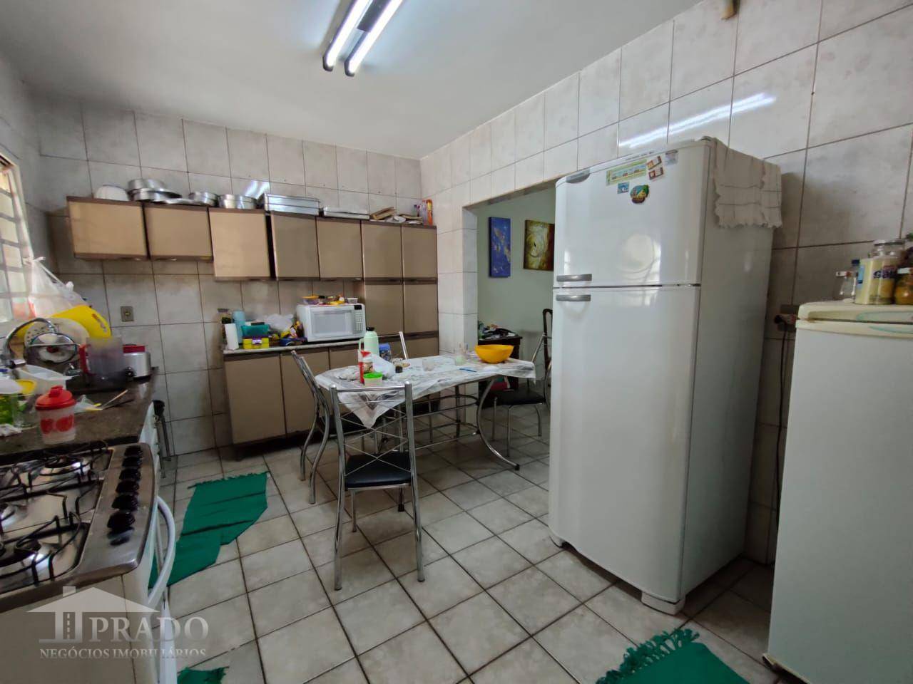 Casa à venda com 3 quartos, 197m² - Foto 17