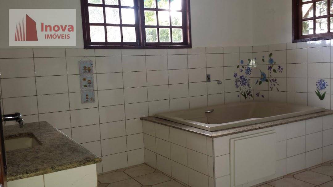 Casa de Condomínio à venda com 4 quartos, 450m² - Foto 17