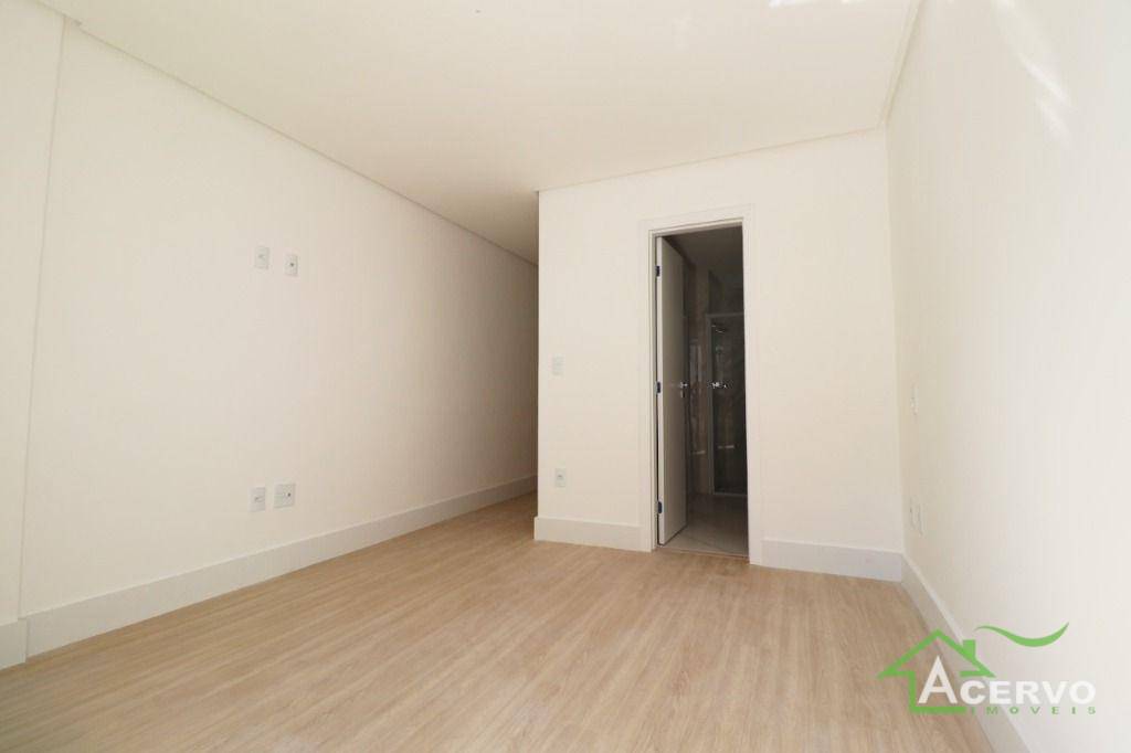 Apartamento à venda com 4 quartos, 190m² - Foto 13