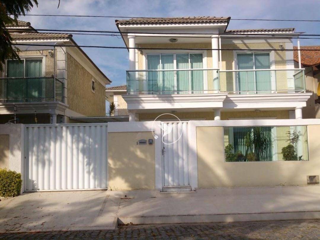 Casa à venda com 3 quartos, 170m² - Foto 2