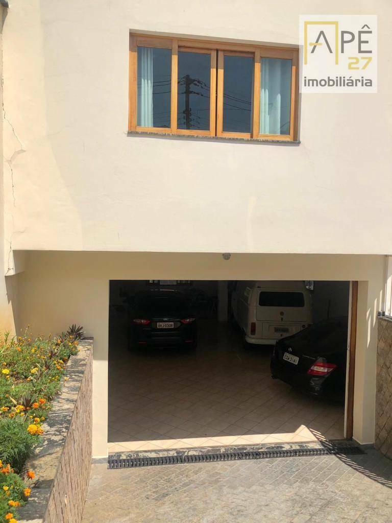 Casa à venda com 4 quartos, 254m² - Foto 16