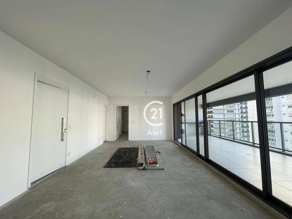 Apartamento à venda com 3 quartos, 162m² - Foto 7