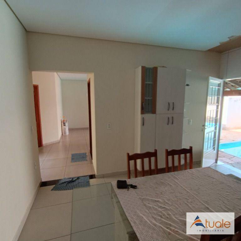 Casa para alugar com 4 quartos, 210m² - Foto 8