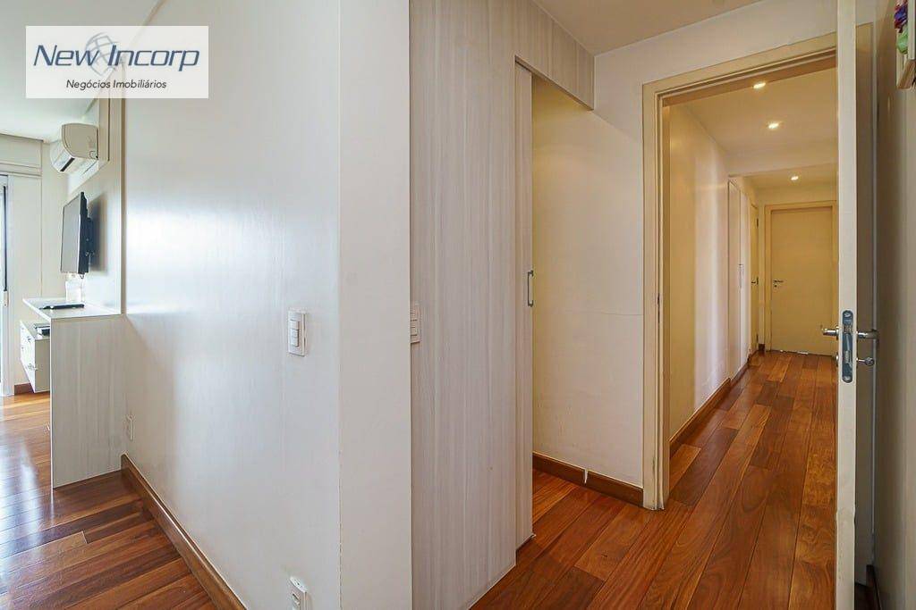 Apartamento à venda com 3 quartos, 210m² - Foto 35