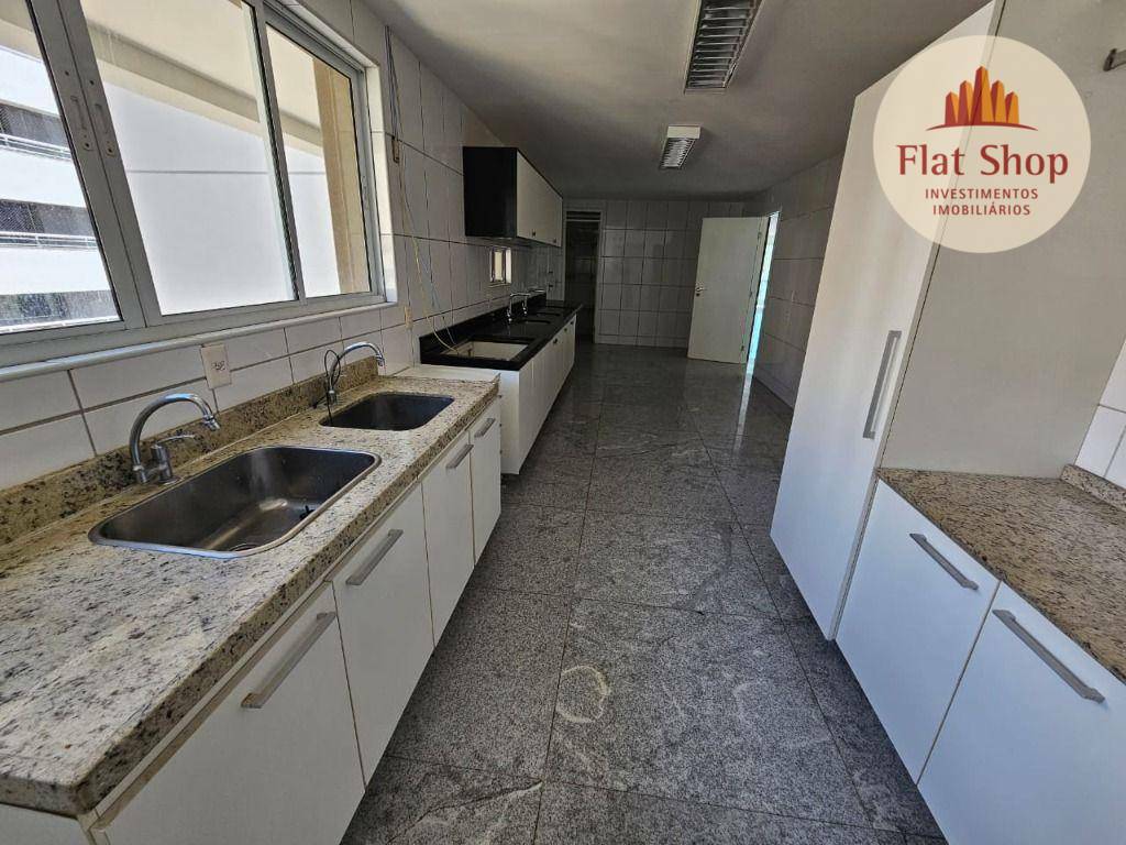 Apartamento à venda com 3 quartos, 260m² - Foto 7
