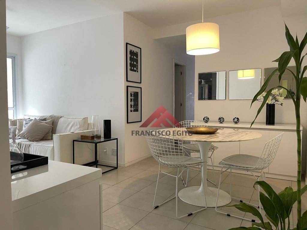 Apartamento à venda com 3 quartos, 90m² - Foto 1