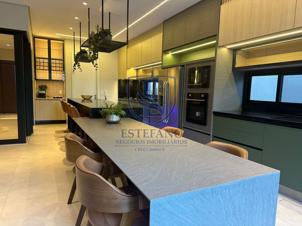 Casa à venda e aluguel com 3 quartos, 450m² - Foto 9