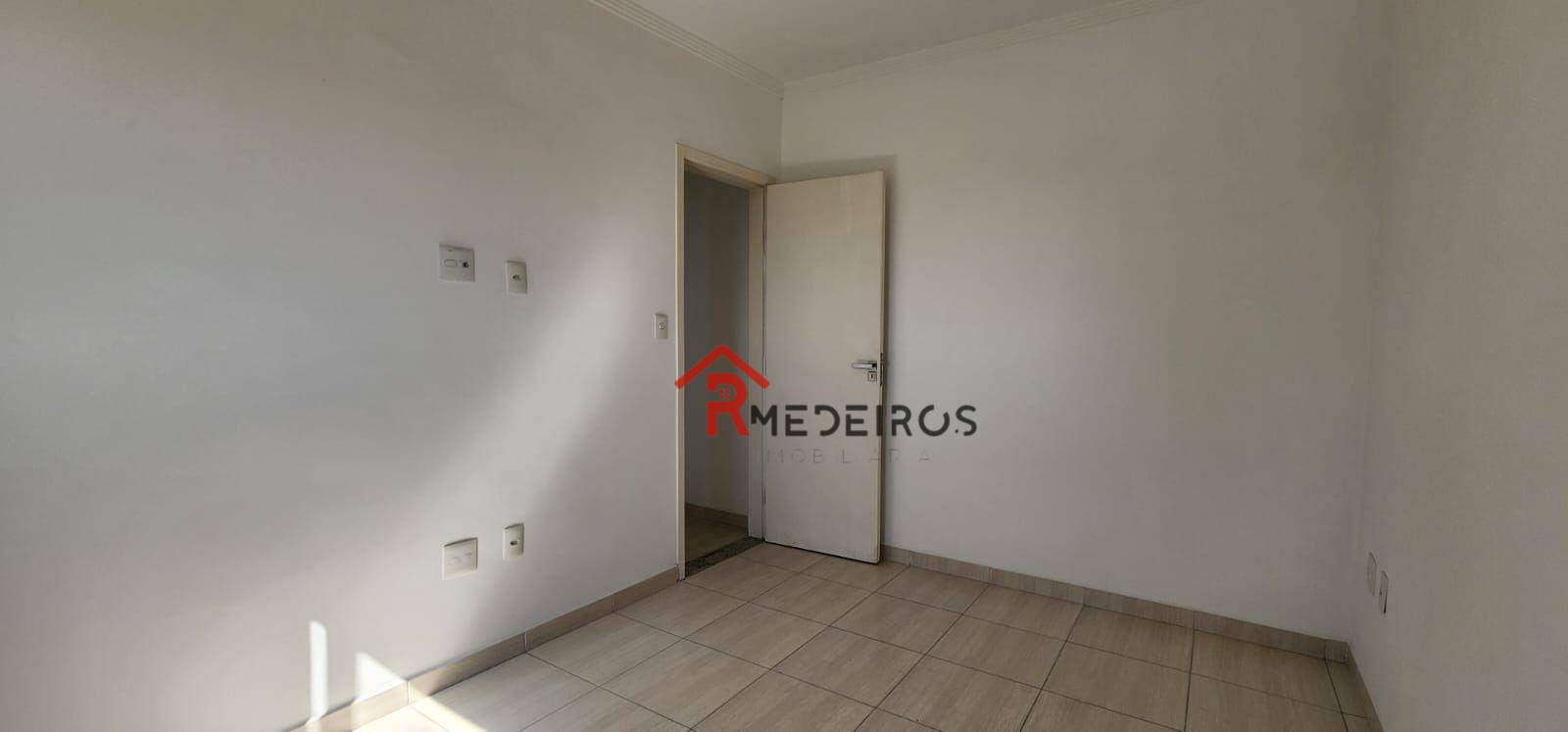 Apartamento à venda com 3 quartos, 101m² - Foto 17