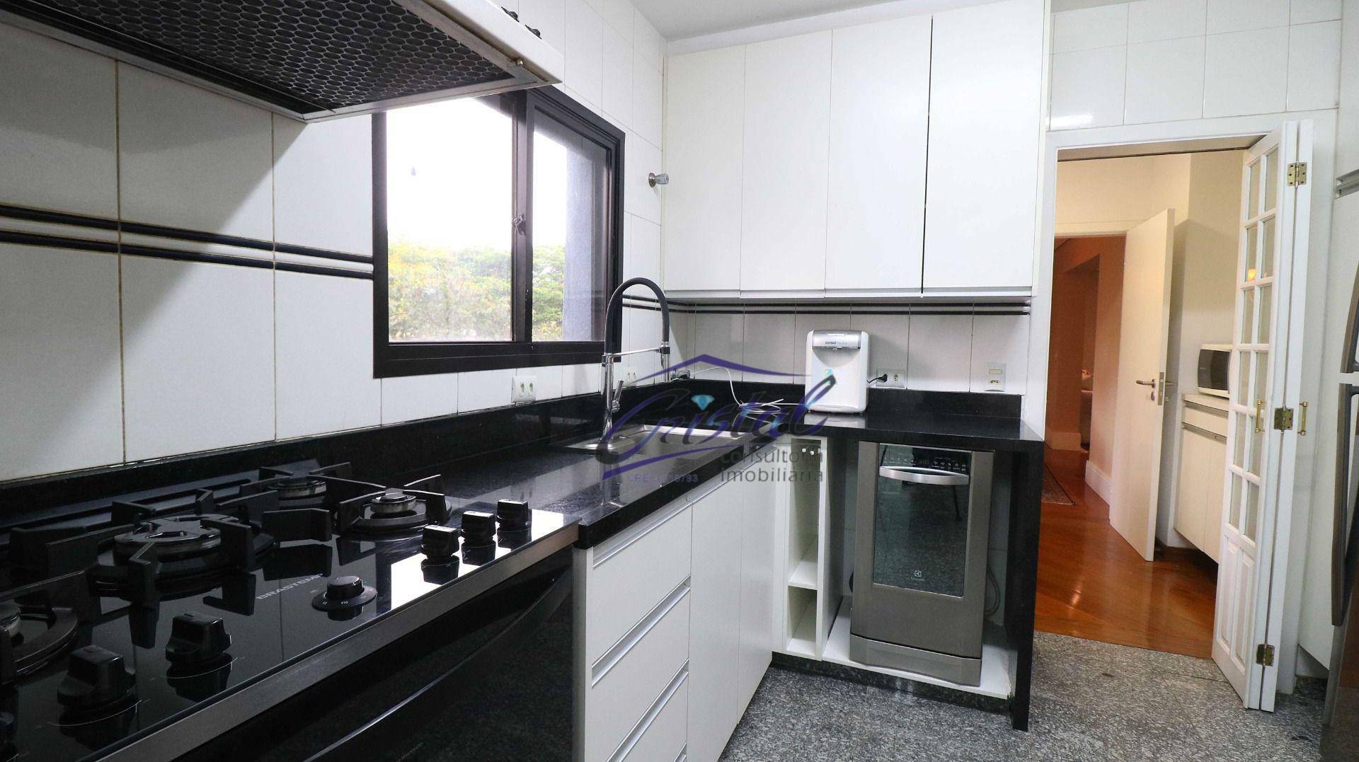 Apartamento à venda com 4 quartos, 234m² - Foto 58