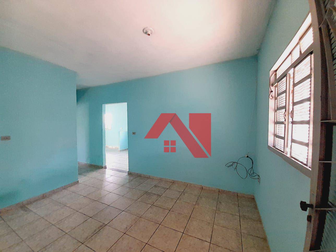 Casa à venda e aluguel com 2 quartos, 130m² - Foto 2