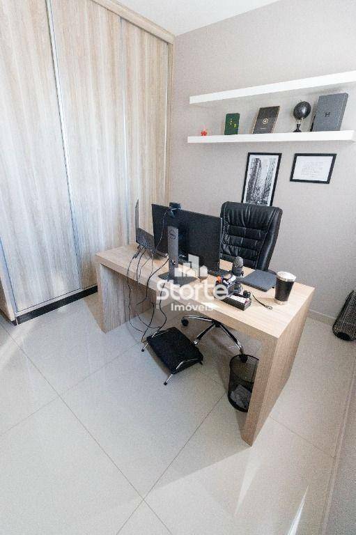 Apartamento à venda com 4 quartos, 226m² - Foto 12