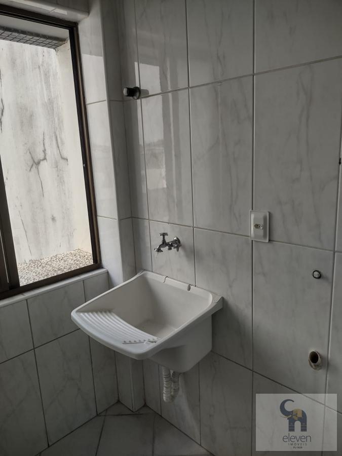 Apartamento à venda com 2 quartos, 64m² - Foto 19