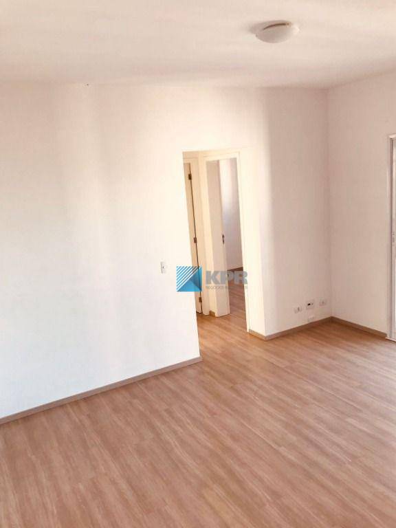 Apartamento para alugar com 2 quartos, 62m² - Foto 7