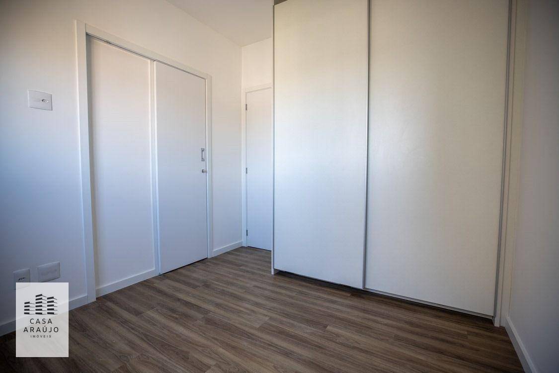 Apartamento à venda com 4 quartos, 130m² - Foto 9