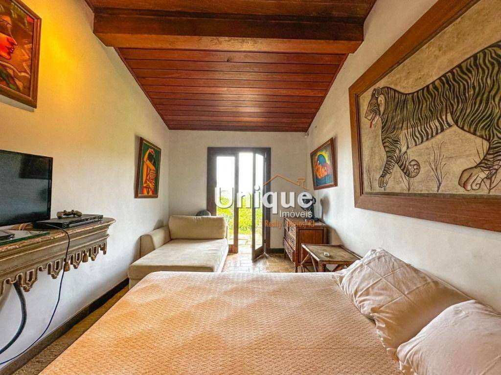 Casa à venda com 4 quartos, 360m² - Foto 23