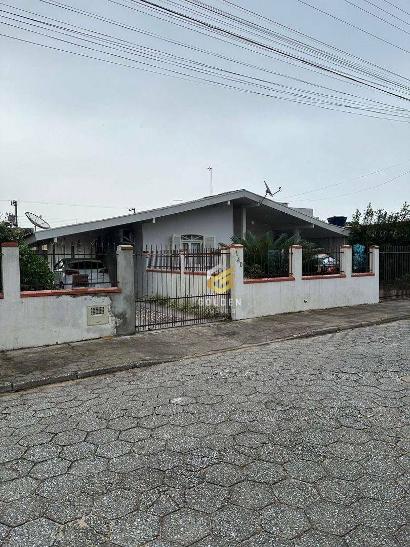 Casa à venda com 4 quartos, 150m² - Foto 5