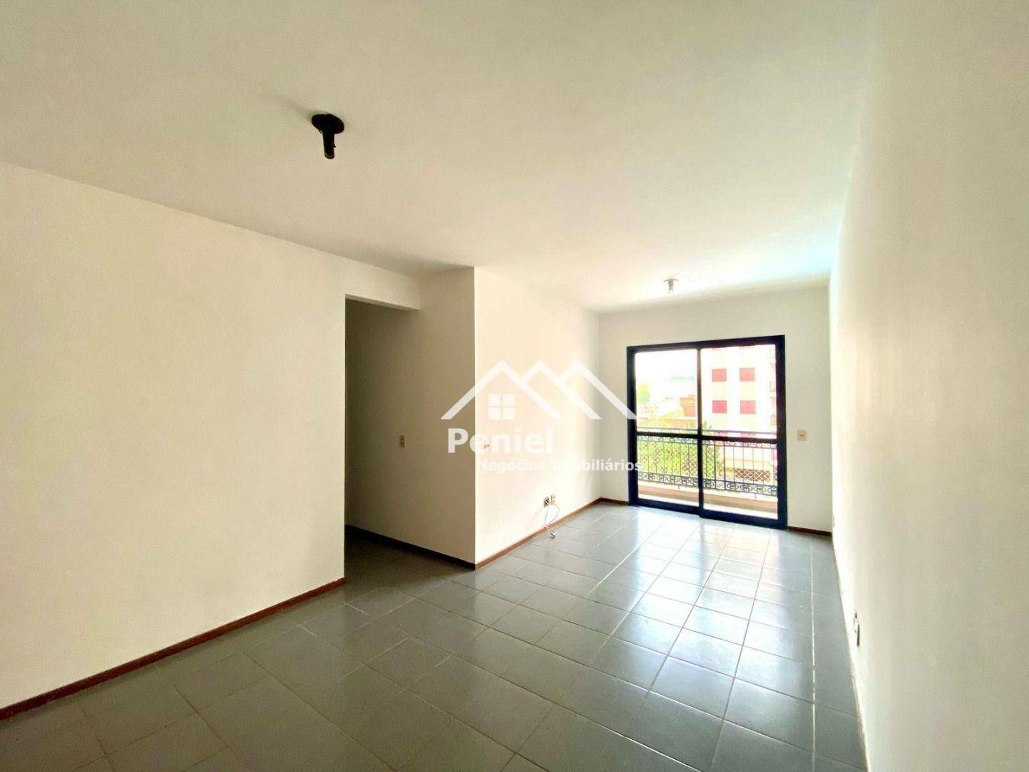 Apartamento à venda com 3 quartos, 71m² - Foto 2