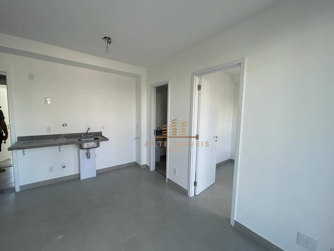 Apartamento à venda com 2 quartos, 37m² - Foto 3