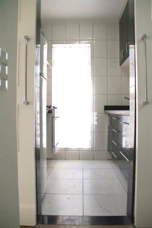 Apartamento à venda com 3 quartos, 45m² - Foto 5