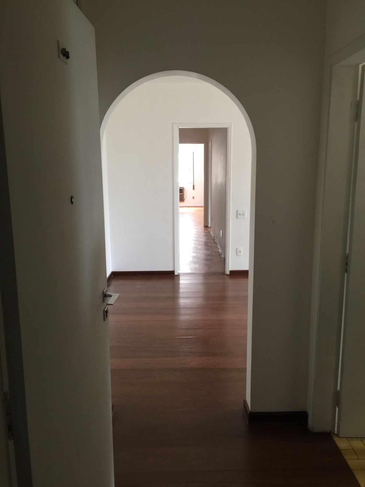 Apartamento à venda com 2 quartos, 100m² - Foto 6