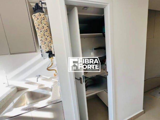 Apartamento para alugar com 3 quartos, 111m² - Foto 17