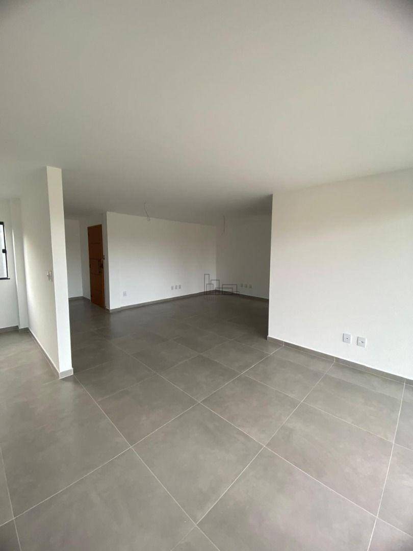 Apartamento à venda com 3 quartos, 79m² - Foto 3