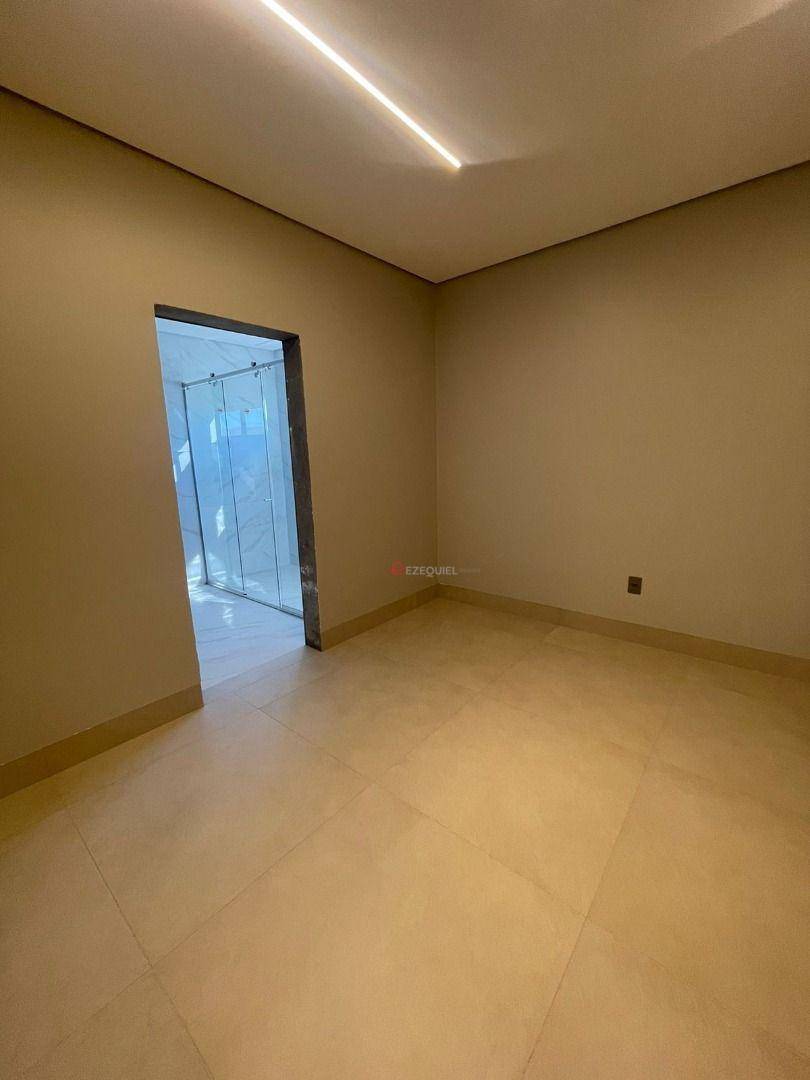 Casa de Condomínio à venda com 3 quartos, 331m² - Foto 20