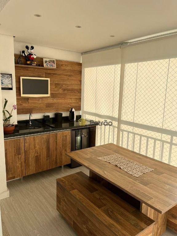 Apartamento à venda com 3 quartos, 107m² - Foto 1