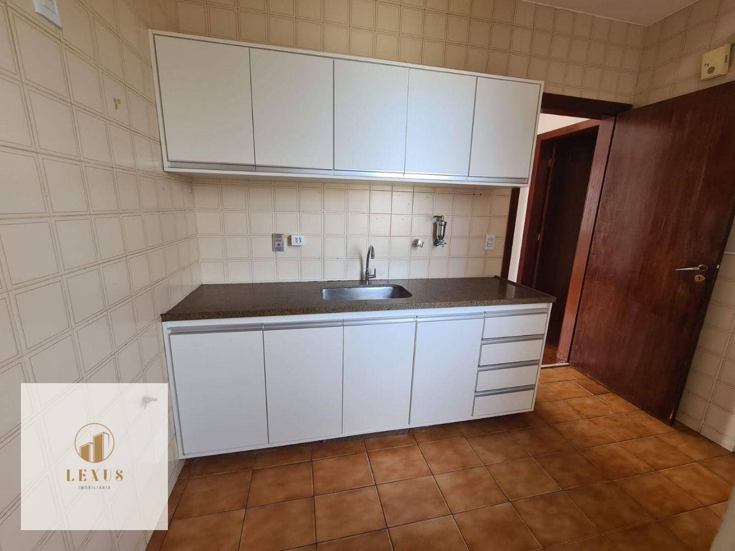 Apartamento à venda com 3 quartos, 85m² - Foto 6