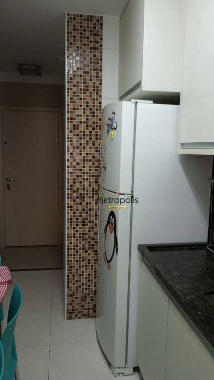 Apartamento à venda com 2 quartos, 68m² - Foto 3