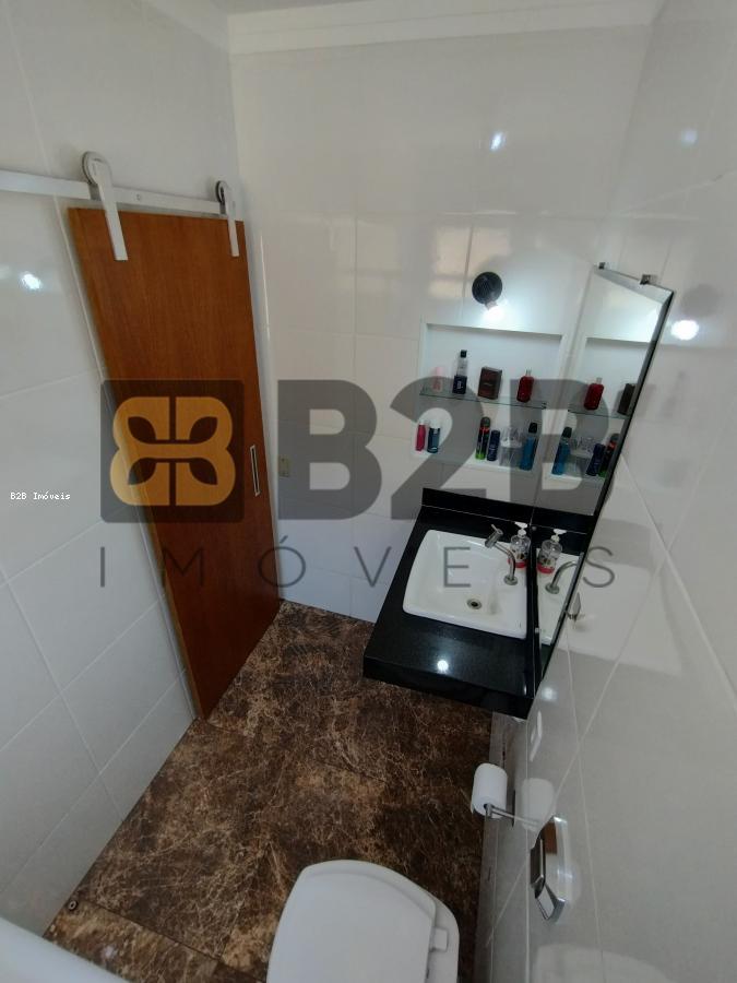 Casa à venda com 3 quartos, 195m² - Foto 10