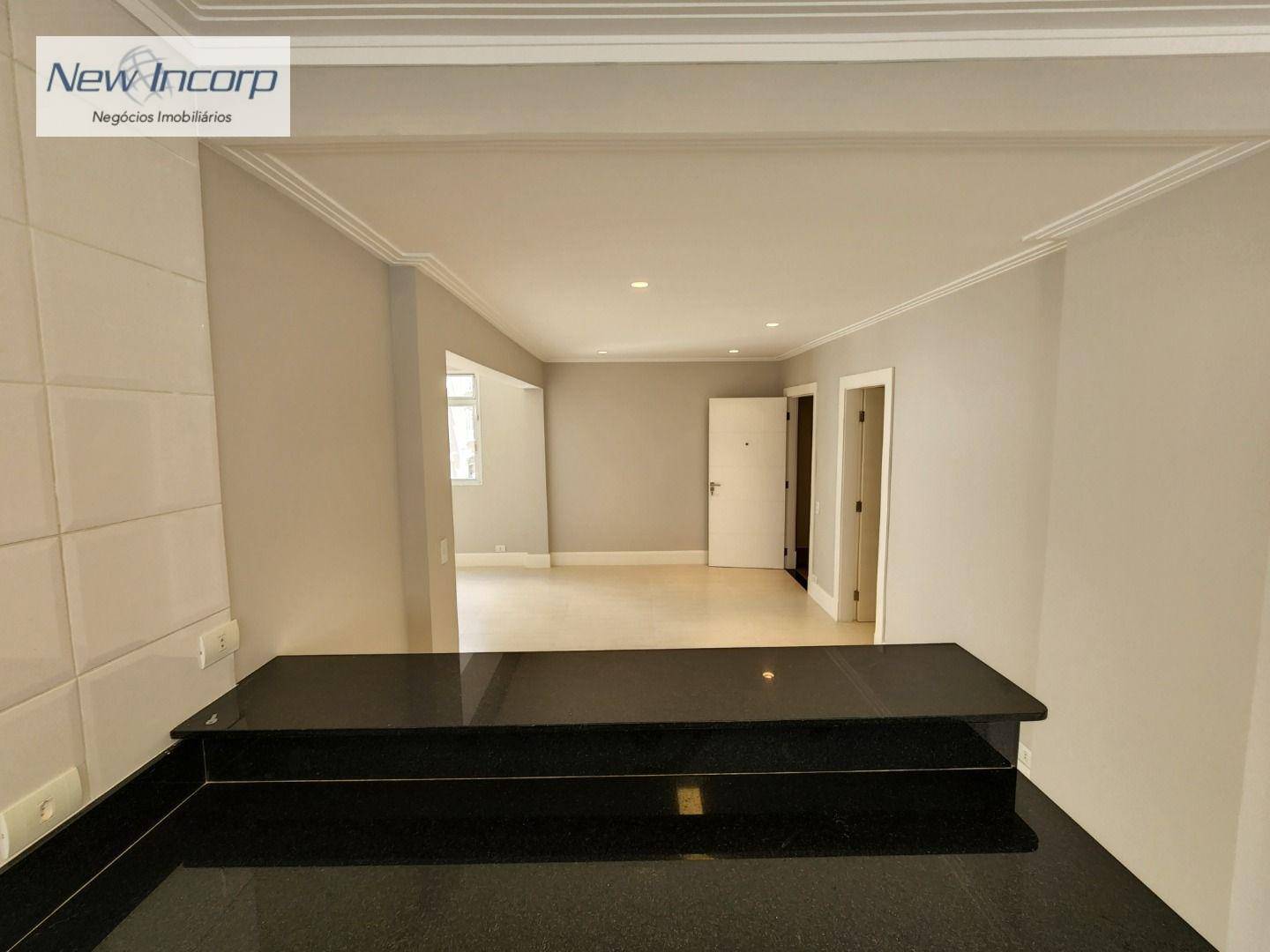 Apartamento à venda com 3 quartos, 165m² - Foto 8