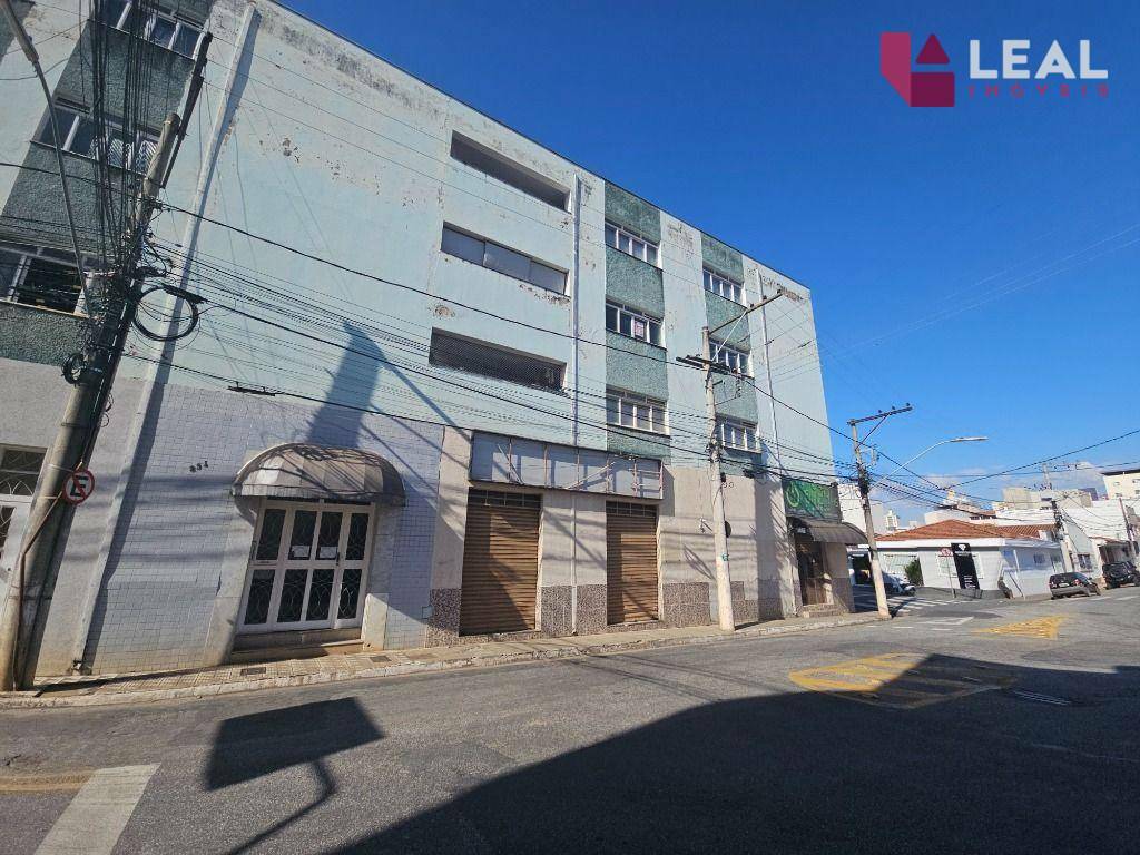 Apartamento para alugar com 3 quartos, 110m² - Foto 1