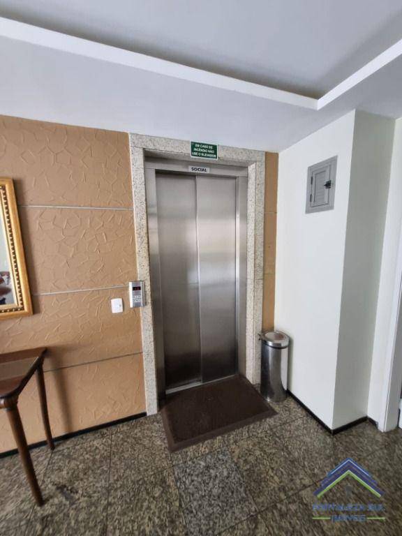 Apartamento à venda com 3 quartos, 145m² - Foto 7