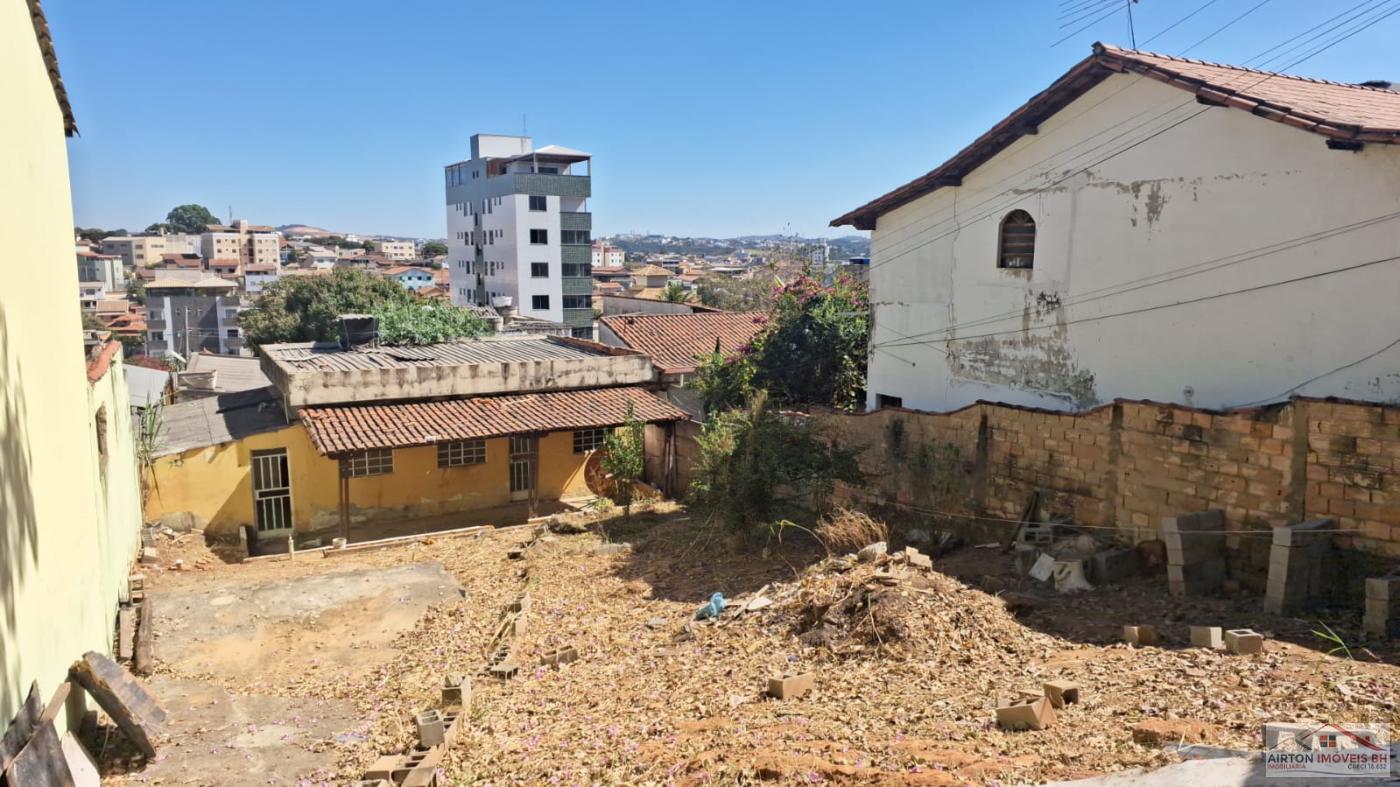 Terreno à venda com 2 quartos, 360m² - Foto 8