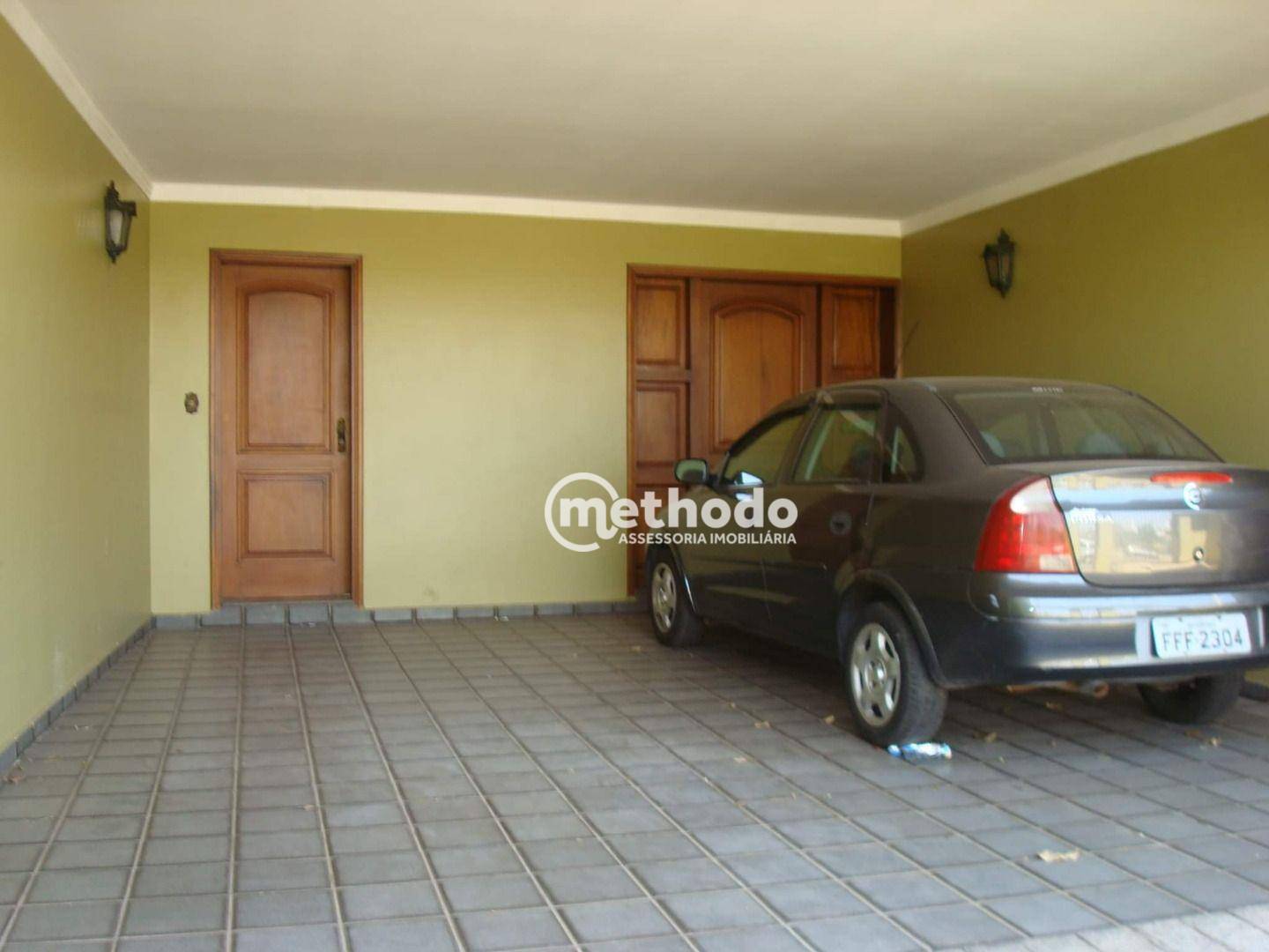 Casa à venda com 3 quartos, 351m² - Foto 11