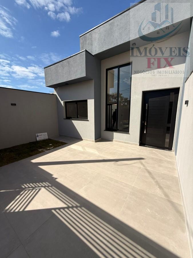 Casa à venda com 3 quartos, 125m² - Foto 1