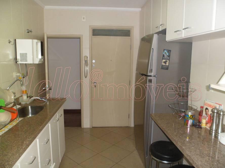 Apartamento para alugar com 3 quartos, 110m² - Foto 15