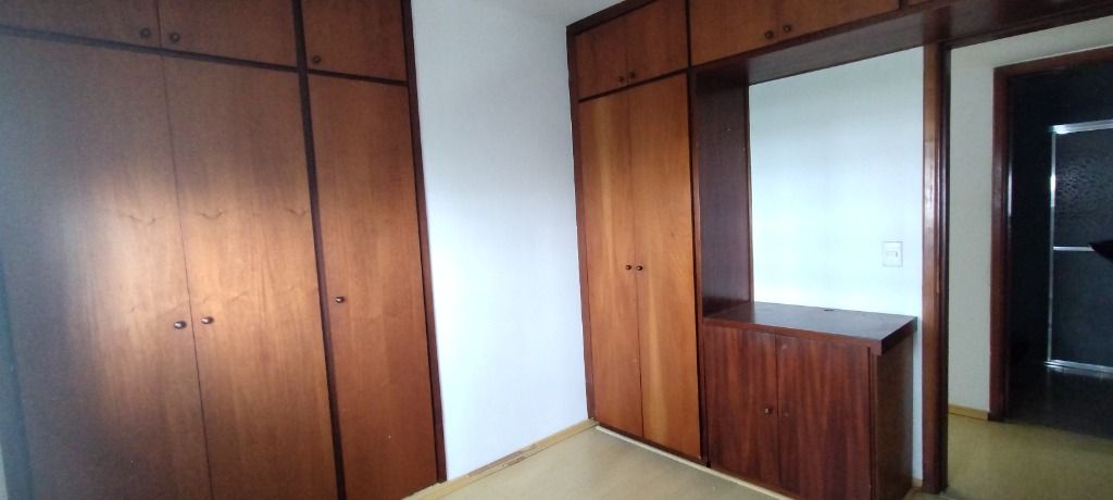 Apartamento à venda com 2 quartos, 72m² - Foto 7