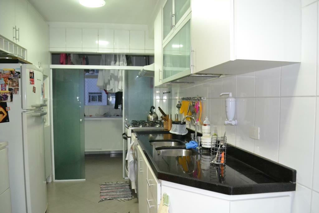 Apartamento à venda com 3 quartos, 140m² - Foto 23