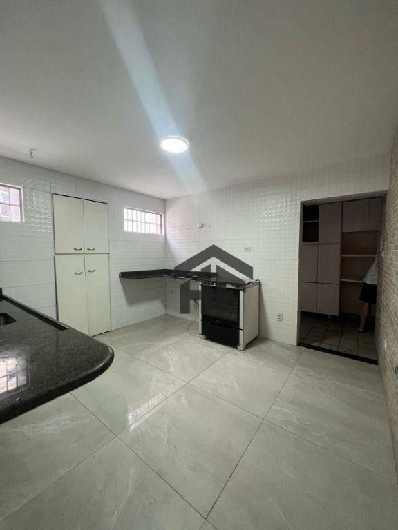 Apartamento à venda com 3 quartos, 168m² - Foto 6