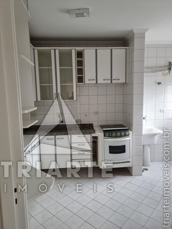 Apartamento à venda com 2 quartos, 65m² - Foto 3