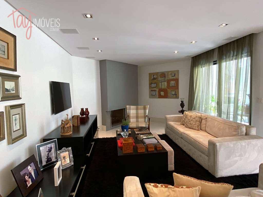 Casa à venda com 3 quartos, 570m² - Foto 8