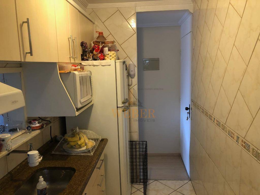 Apartamento à venda com 3 quartos, 62m² - Foto 7