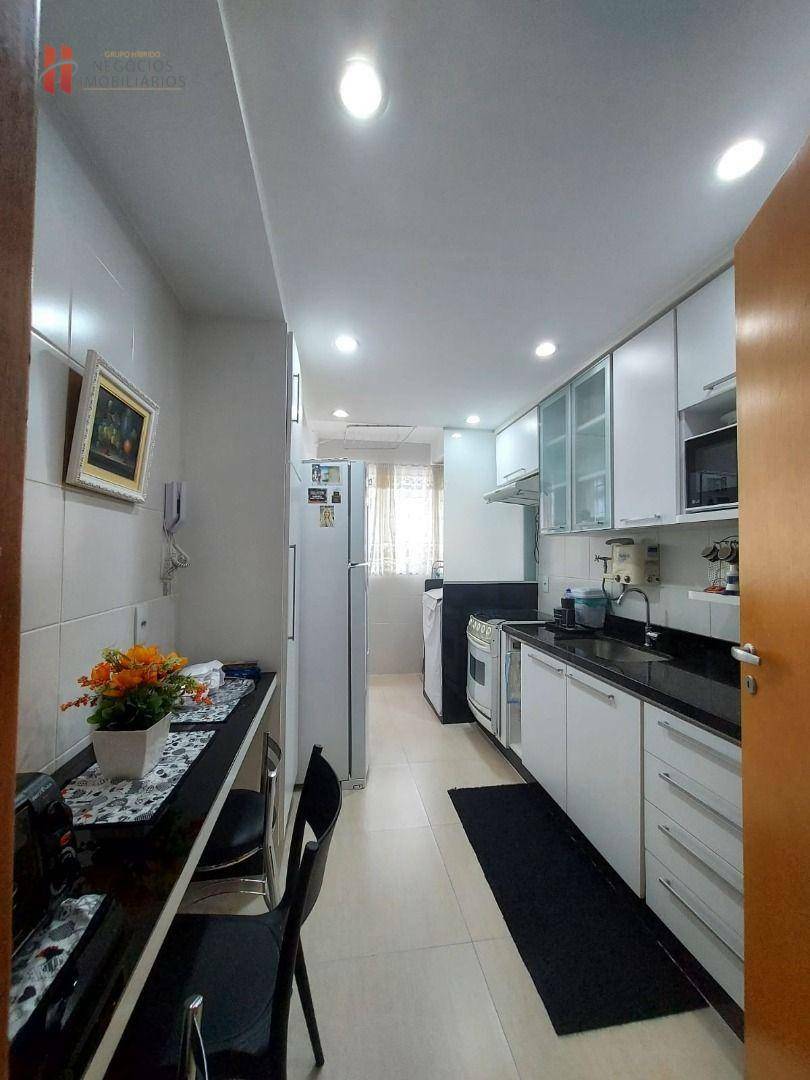 Apartamento à venda com 2 quartos, 75m² - Foto 14