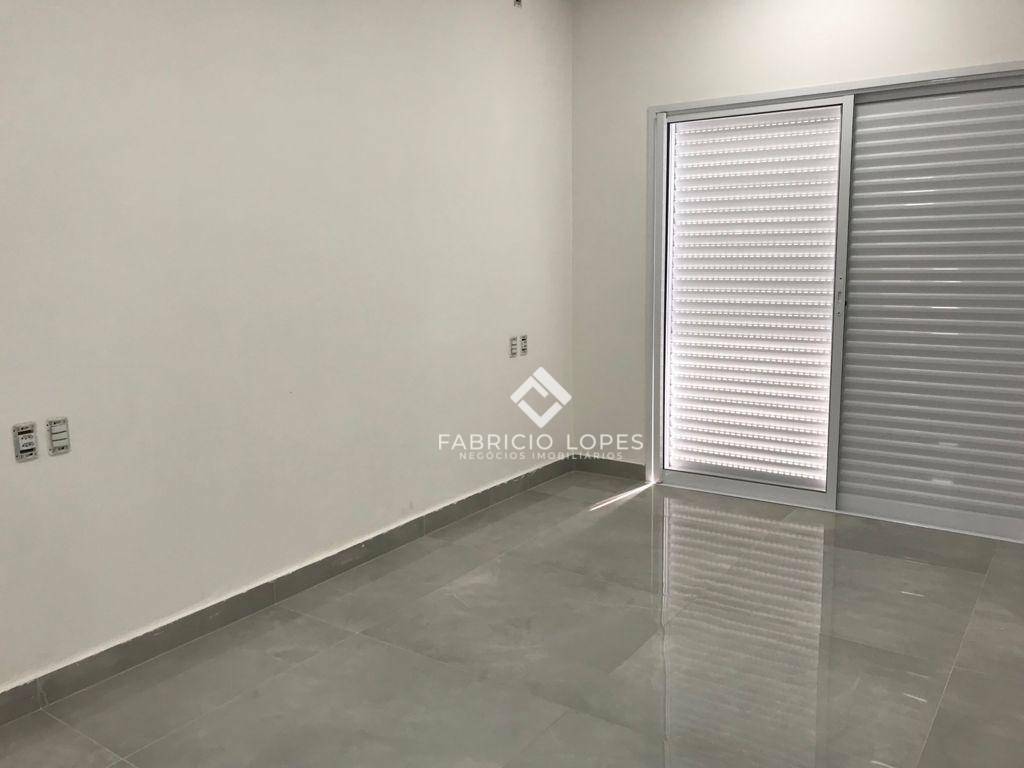 Casa à venda e aluguel com 3 quartos, 210m² - Foto 18