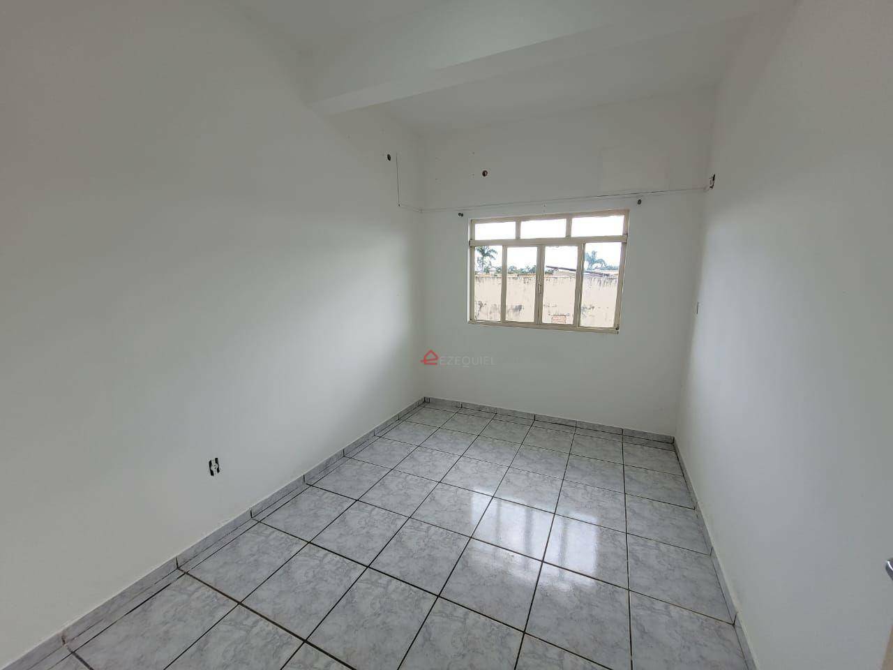 Apartamento para alugar com 3 quartos, 90m² - Foto 5