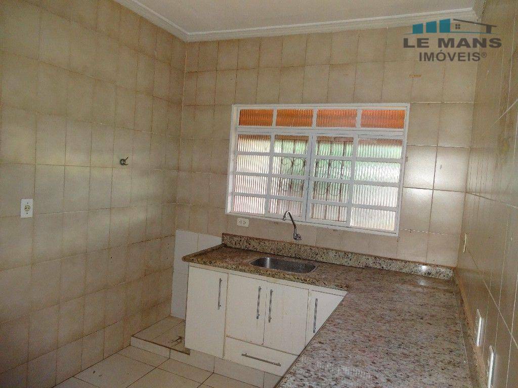 Casa à venda com 3 quartos, 103m² - Foto 32