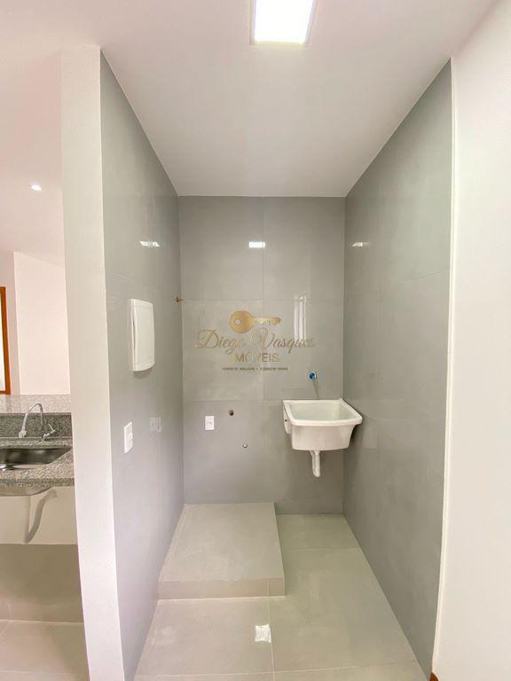 Casa à venda com 2 quartos, 80m² - Foto 11
